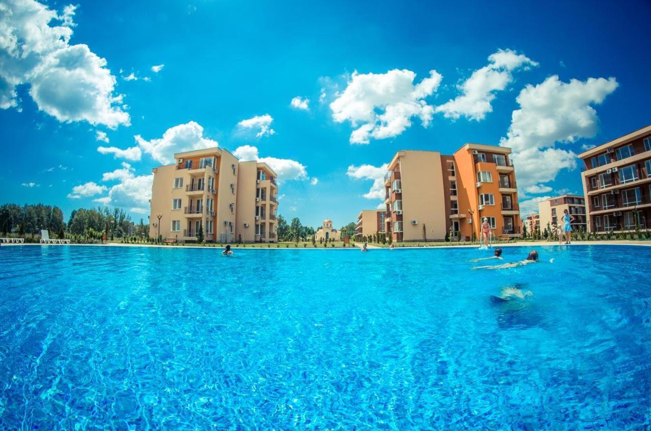 Holiday Fort Golf Club - Premium Apartments Sunny Beach Exterior foto