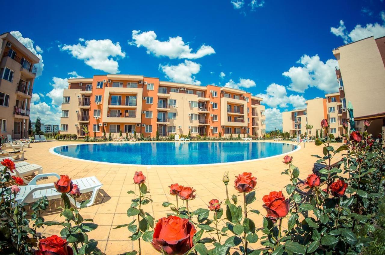 Holiday Fort Golf Club - Premium Apartments Sunny Beach Exterior foto