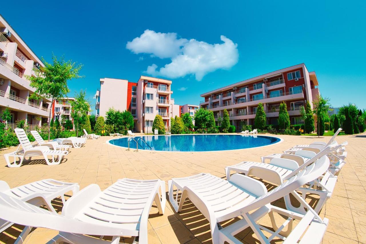 Holiday Fort Golf Club - Premium Apartments Sunny Beach Exterior foto